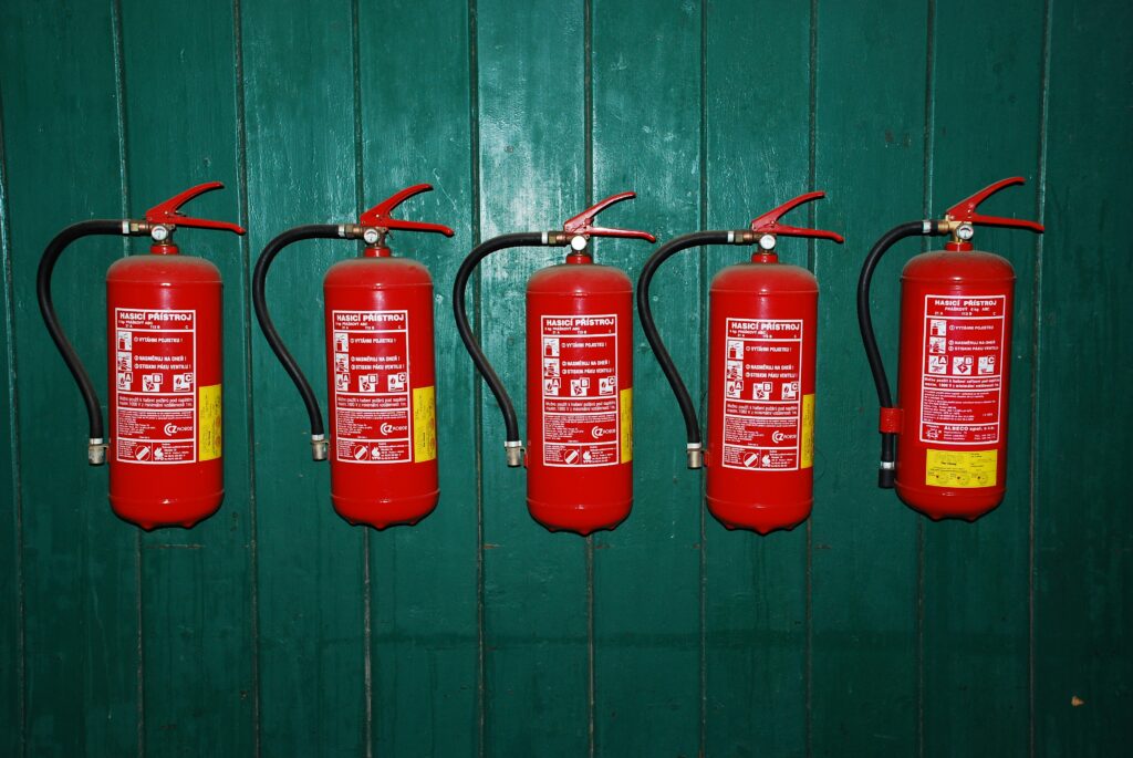 Fire Extinguisher for fire on boat article - Go Earth Boating