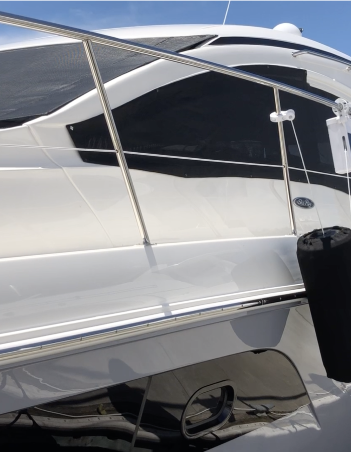 40′ Sea Ray Power Fenders